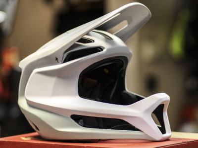 GAMBIT - Lekki fullface od Specialized